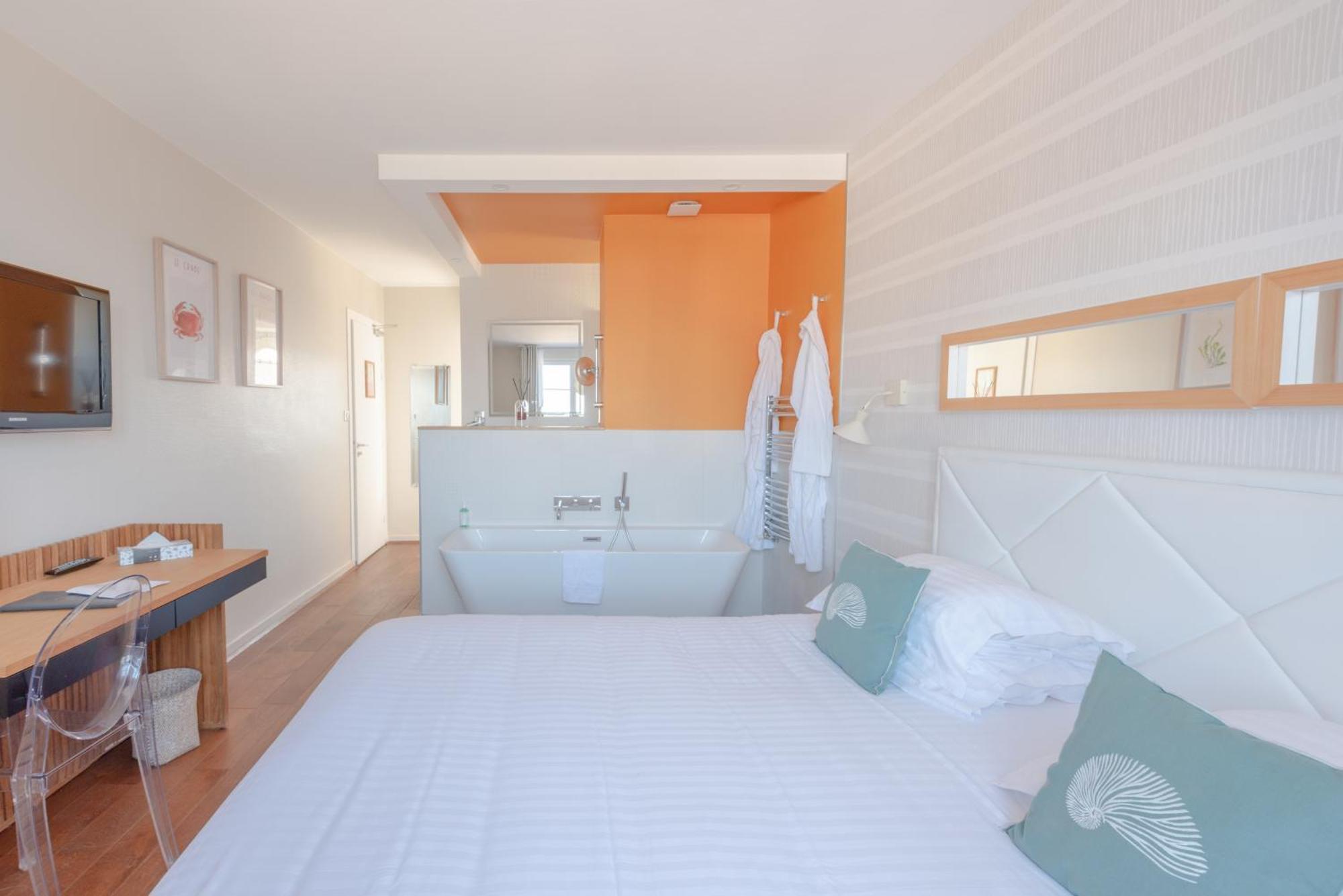 Baie des Anges Hotel Landéda Eksteriør billede