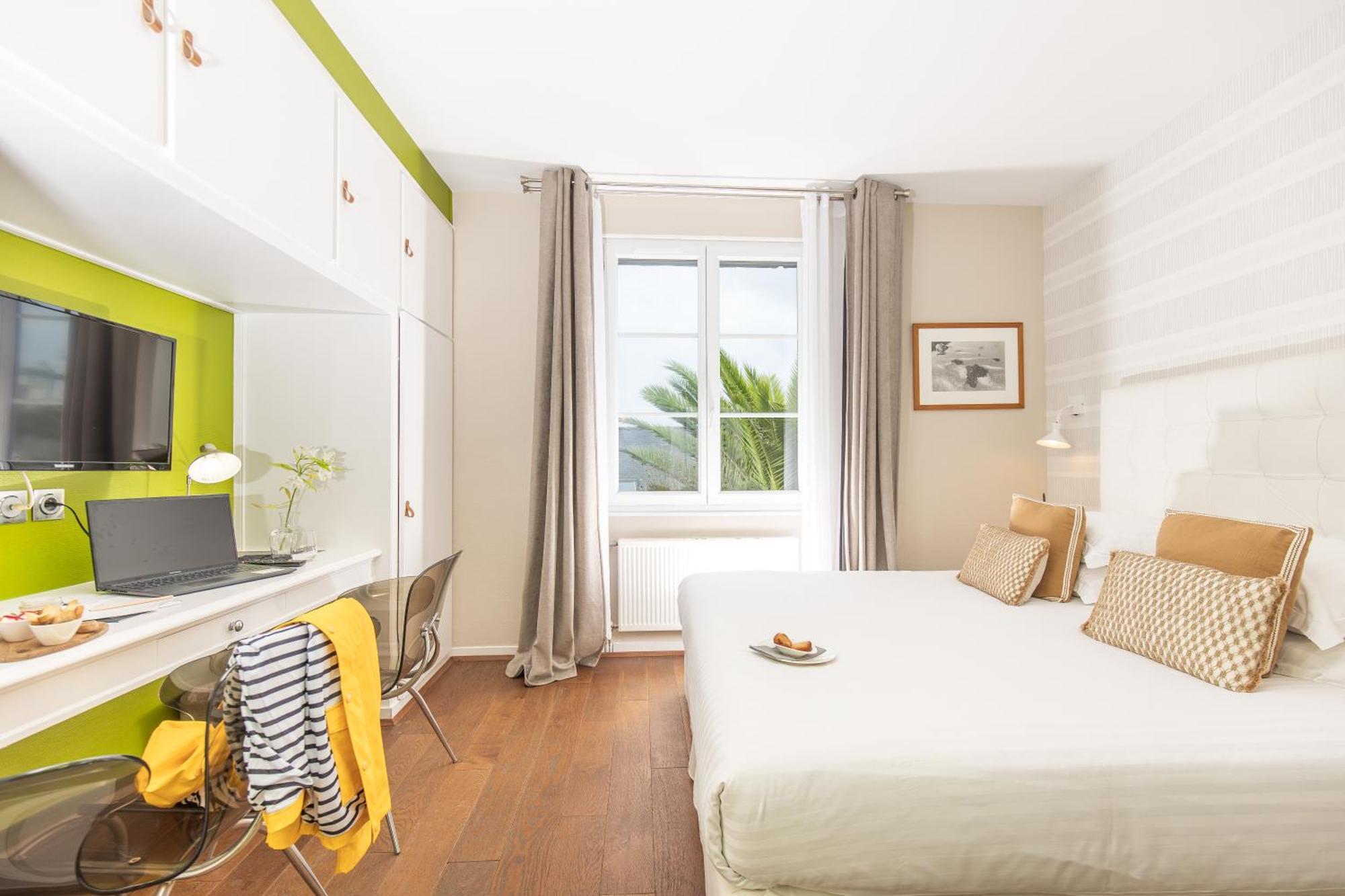 Baie des Anges Hotel Landéda Eksteriør billede