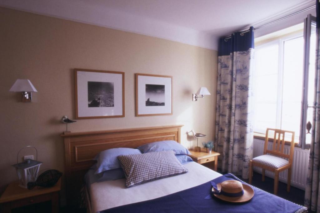 Baie des Anges Hotel Landéda Værelse billede